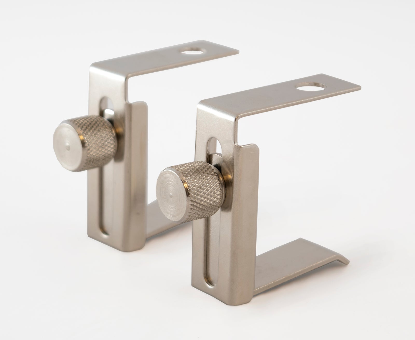 Cubicle Mounting Kit. 